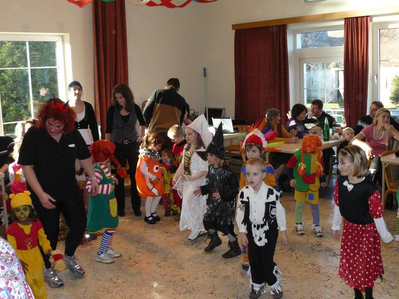 kinderball09 057.JPG