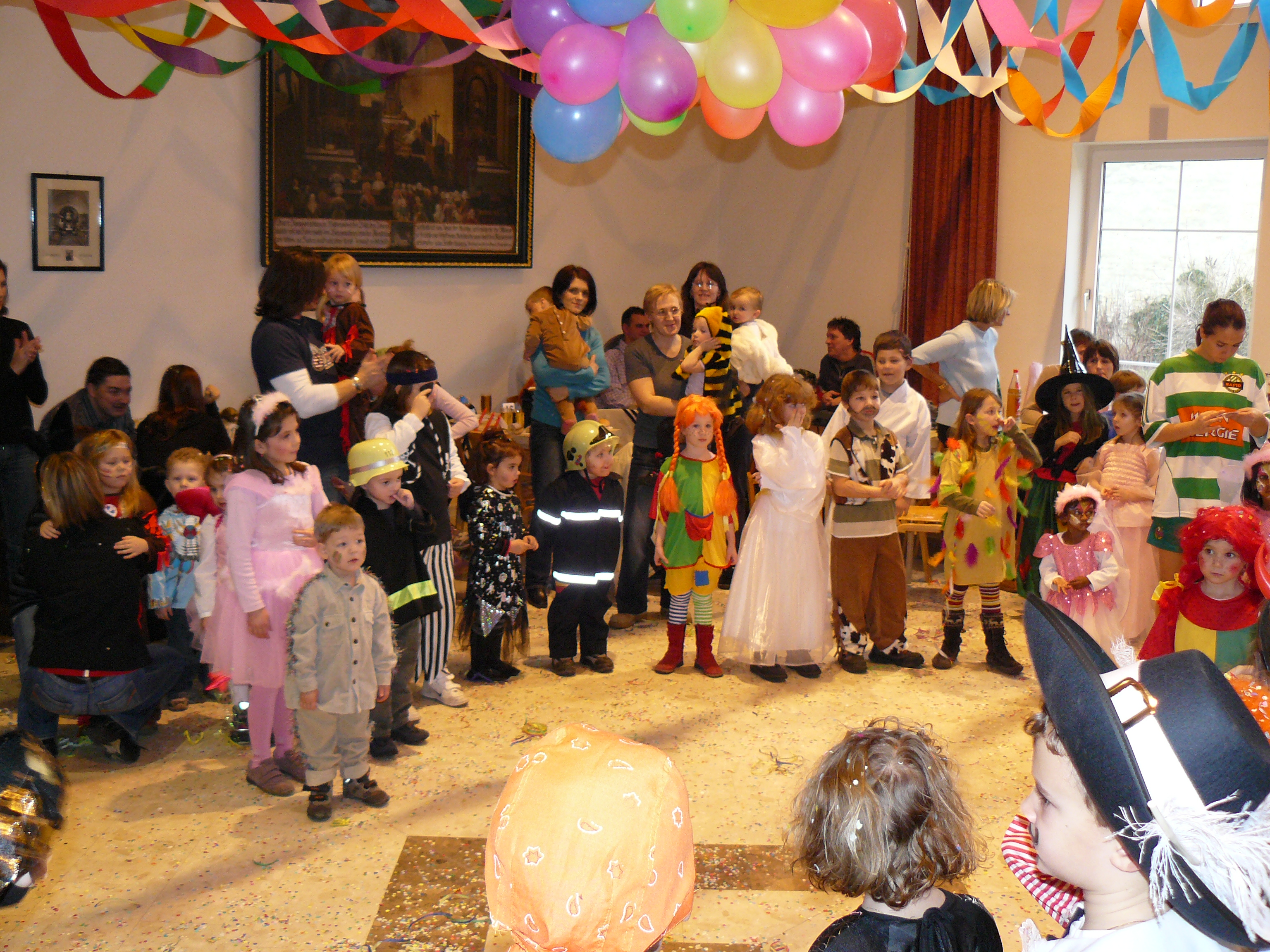 kinderball08 050.jpg