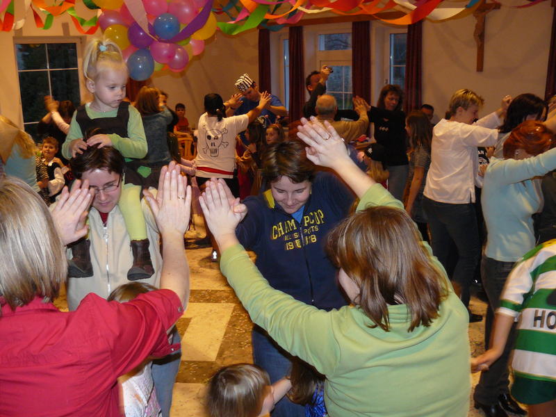 kinderball08 170.jpg