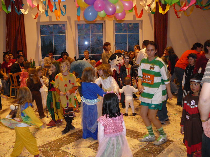 kinderball08 179.jpg