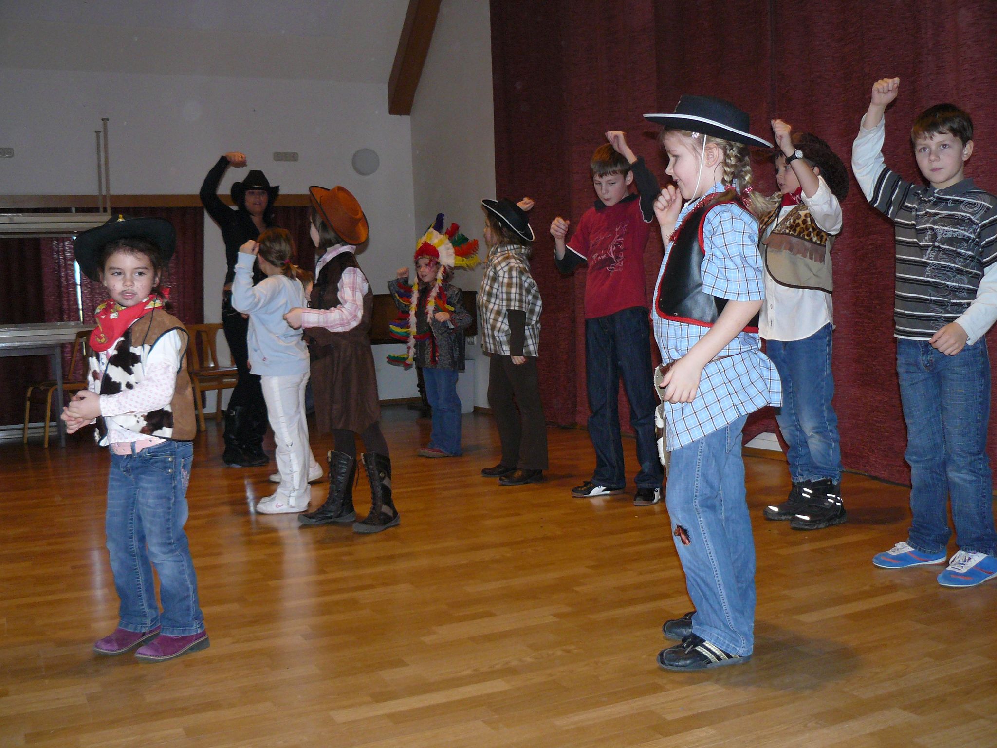 kinderball09 185.JPG