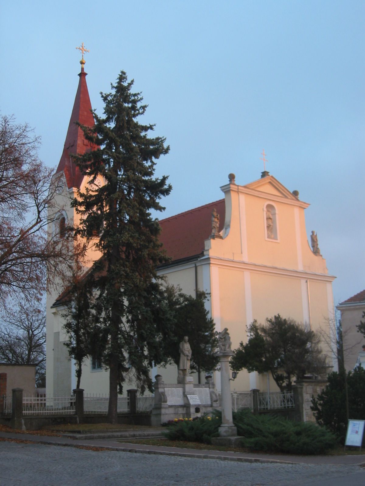 Kirche Wilf 003.jpg